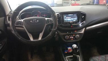 ВАЗ (LADA) Vesta Cross 2017 года, 101 723 км - вид 5