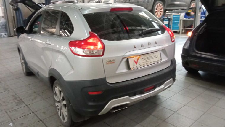 ВАЗ (LADA) XRAY Cross 2020 года, 76 512 км - вид 4