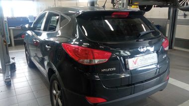 Hyundai ix35 2011 года, 266 000 км - вид 3