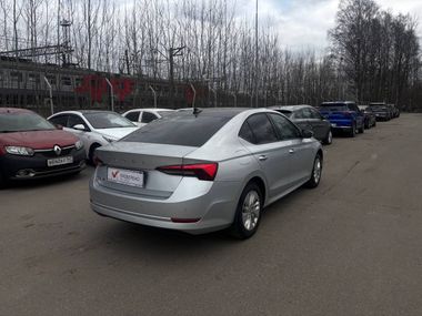 Skoda Octavia 2021 года, 292 435 км - вид 4