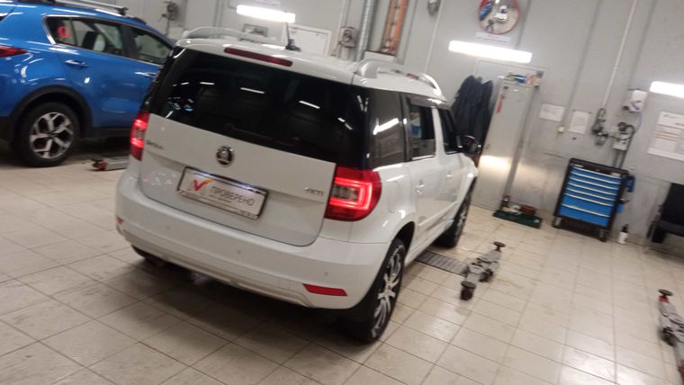 Skoda Yeti 2017 года, 74 000 км - вид 3