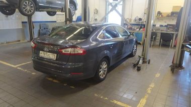 Ford Mondeo 2011 года, 233 719 км - вид 3