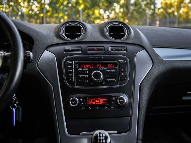 Ford Mondeo 2011 года, 233 719 км - вид 7