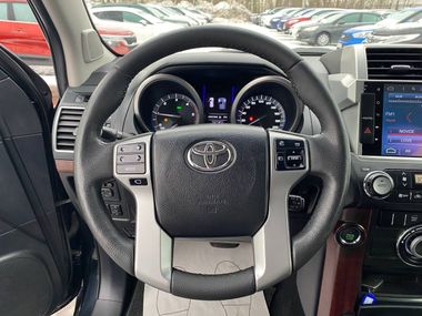 Toyota Land Cruiser Prado 2014 года, 319 437 км - вид 9