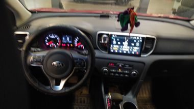 KIA Sportage 2018 года, 87 225 км - вид 5