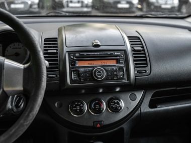 Nissan Note 2008 года, 250 000 км - вид 9