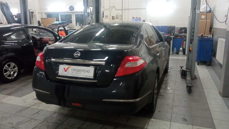 Nissan Teana 2010 года, 240 798 км - вид 3