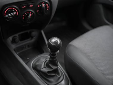 Kia Rio 2011 года, 227 636 км - вид 8