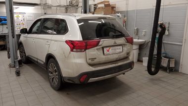 Mitsubishi Outlander 2016 года, 147 987 км - вид 4