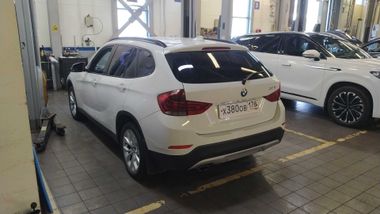 BMW X1 2012 года, 311 000 км - вид 4