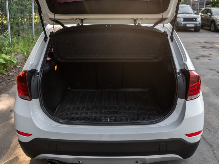 BMW X1 2012 года, 311 000 км - вид 12