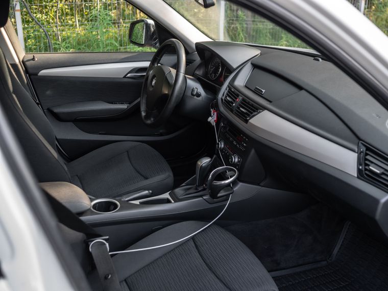 BMW X1 2012 года, 311 000 км - вид 11