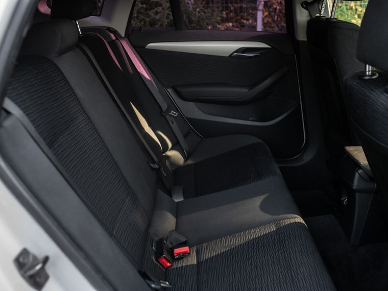 BMW X1 2012 года, 311 000 км - вид 10