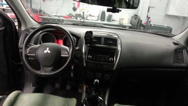 Mitsubishi ASX 2014 года, 190 000 км - вид 5