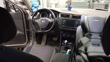 Volkswagen Tiguan 2017 года, 124 379 км - вид 5