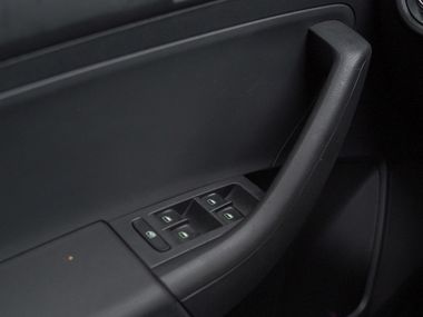 Skoda Rapid 2015 года, 177 123 км - вид 11