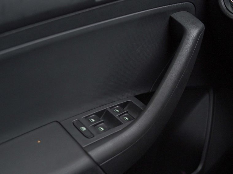 Skoda Rapid 2015 года, 177 123 км - вид 11