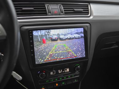 Skoda Rapid 2015 года, 177 123 км - вид 9