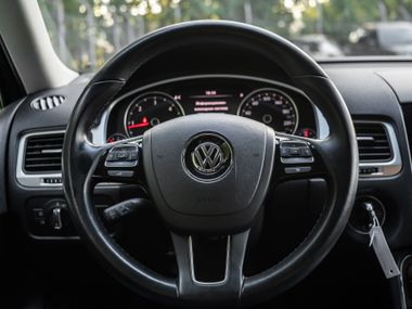 Volkswagen Touareg 2014 года, 195 972 км - вид 7