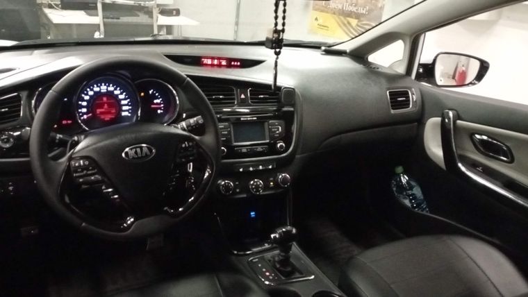 KIA Ceed 2014 года, 161 236 км - вид 5