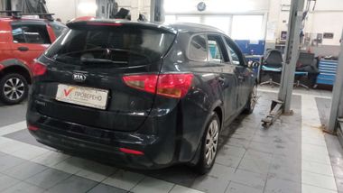 Kia Ceed 2017 года, 117 000 км - вид 3