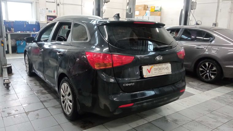Kia Ceed 2017 года, 117 000 км - вид 4