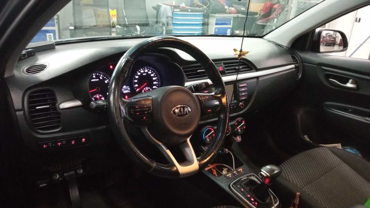 KIA Rio X-Line 2018 года, 98 507 км - вид 5