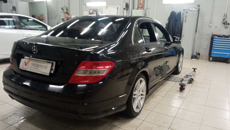 Mercedes-Benz C-класс 2011 года, 220 948 км - вид 4