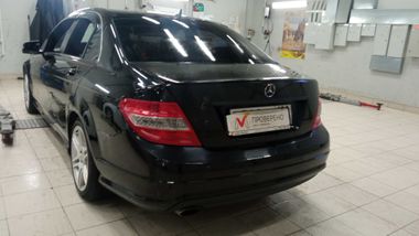 Mercedes-Benz C-класс 2011 года, 220 948 км - вид 4