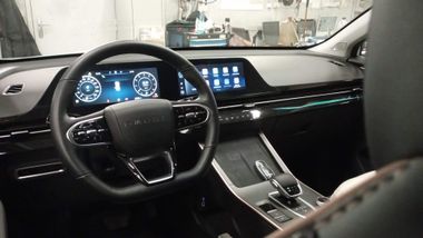 Omoda C5 2023 года, 28 500 км - вид 5