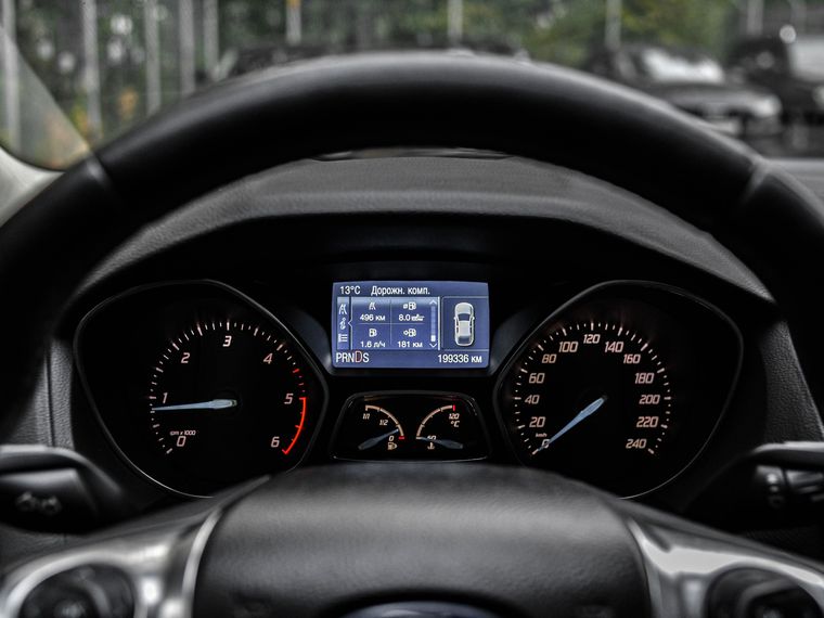 Ford Focus 2011 года, 199 000 км - вид 5