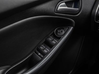 Ford Focus 2011 года, 199 000 км - вид 11