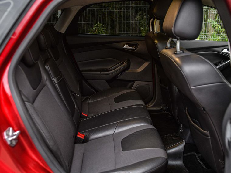 Ford Focus 2011 года, 199 000 км - вид 12