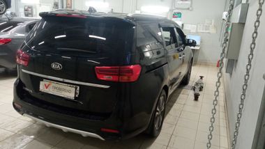 KIA Carnival 2019 года, 122 226 км - вид 4