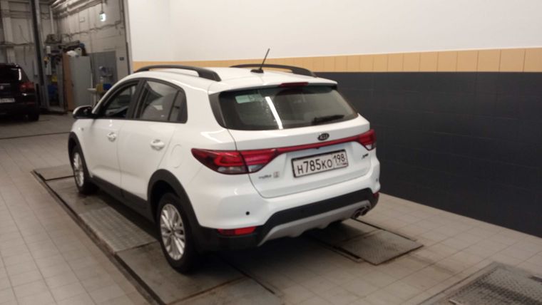 KIA Rio X-Line 2019 года, 83 262 км - вид 4