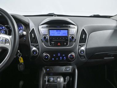 Hyundai ix35 2011 года, 182 371 км - вид 10