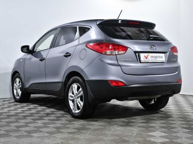 Hyundai ix35 2011 года, 182 371 км - вид 6