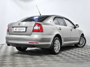 Skoda Octavia 2009 года, 108 635 км - вид 5