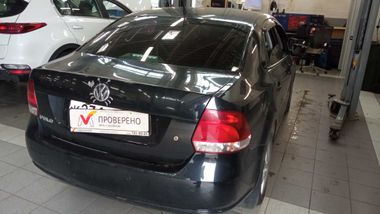 Volkswagen Polo 2011 года, 93 688 км - вид 3