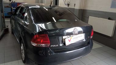 Volkswagen Polo 2011 года, 93 688 км - вид 4