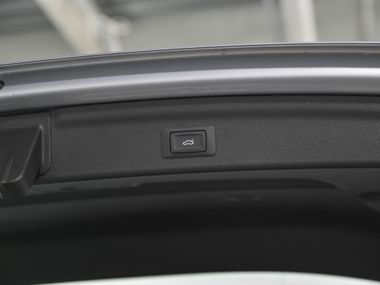 Q3
