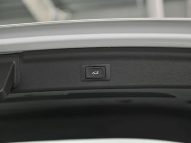 Q3