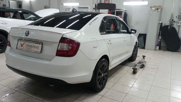 Skoda Rapid 2016 года, 132 241 км - вид 3