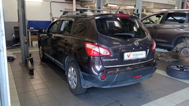 Nissan Qashqai+2 2010 года, 300 158 км - вид 4