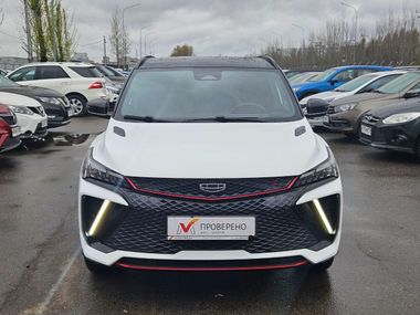 Белый Geely Coolray 2024 года | VIN 439220