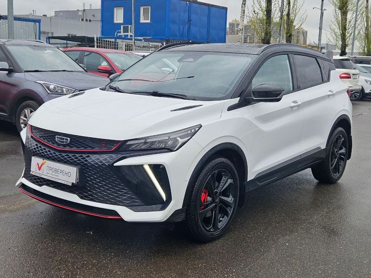 Белый Geely Coolray 2024 года | VIN 439220