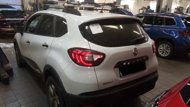 Renault Kaptur 2018 года, 83 835 км - вид 4