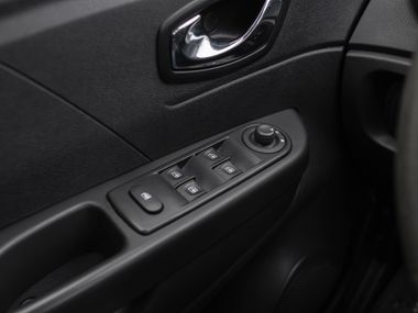 Renault Kaptur 2018 года, 83 835 км - вид 9