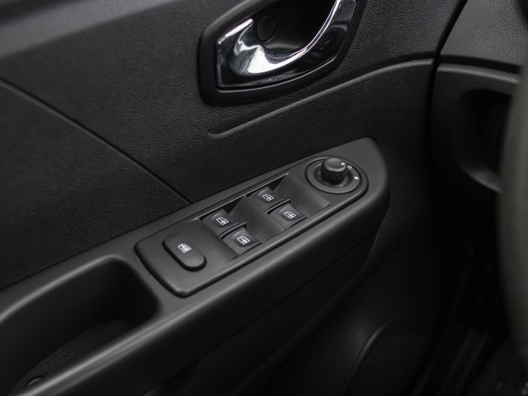 Renault Kaptur 2018 года, 83 835 км - вид 9