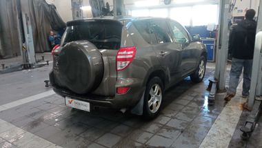 Toyota RAV4 2011 года, 134 110 км - вид 3